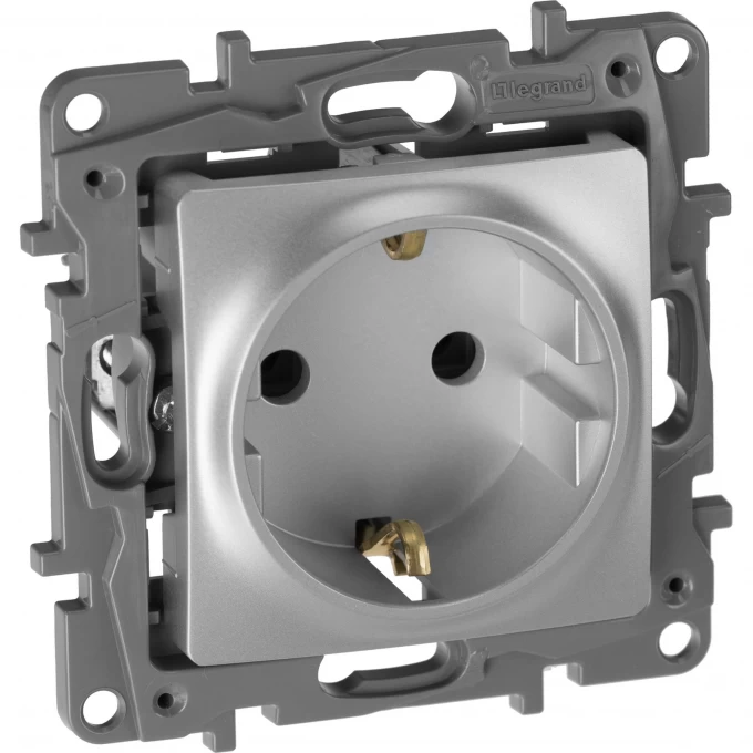 Розетка LEGRAND 2К+З немецкий стандарт винтовые зажимы 16 А 250 В Etika алюминий 672421 Розетка LEGRAND 2К+З немецкий стандарт винтовые зажимы 16 А 250 В Etika алюминий 672421